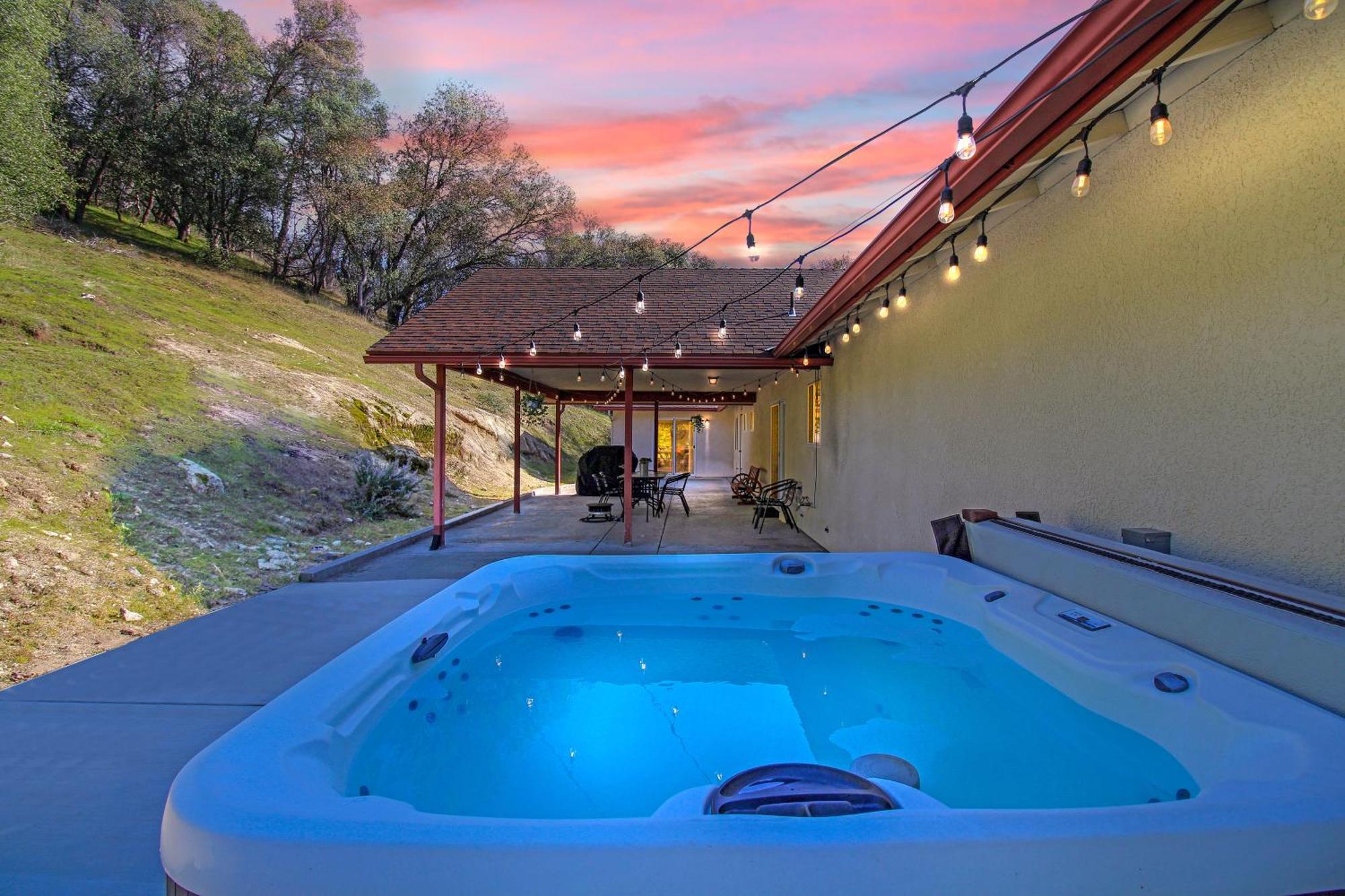 Villa Near Yosemite & Bass Lake W/Hot Tub/Evcharge Окхерст Экстерьер фото