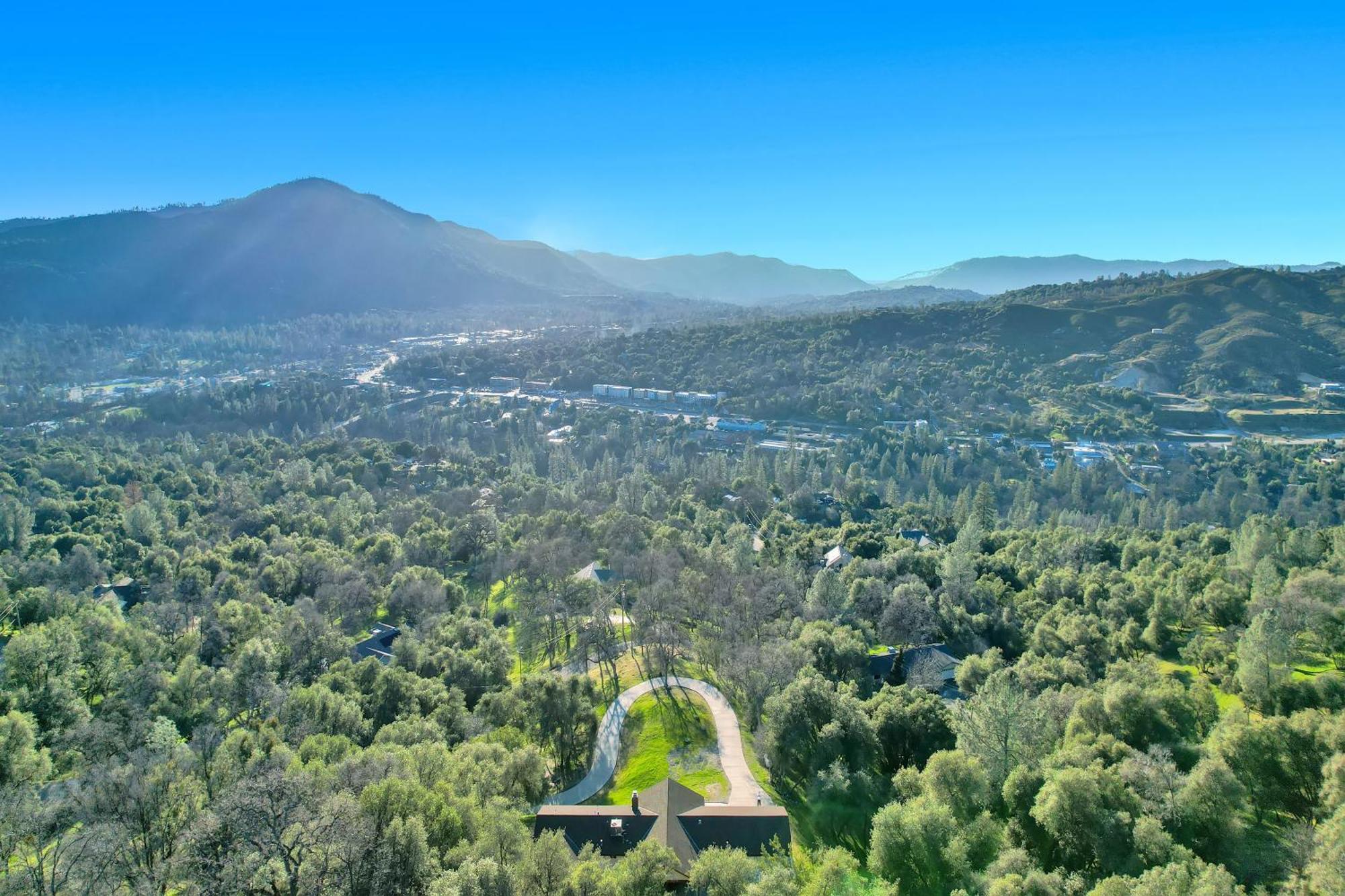 Villa Near Yosemite & Bass Lake W/Hot Tub/Evcharge Окхерст Экстерьер фото