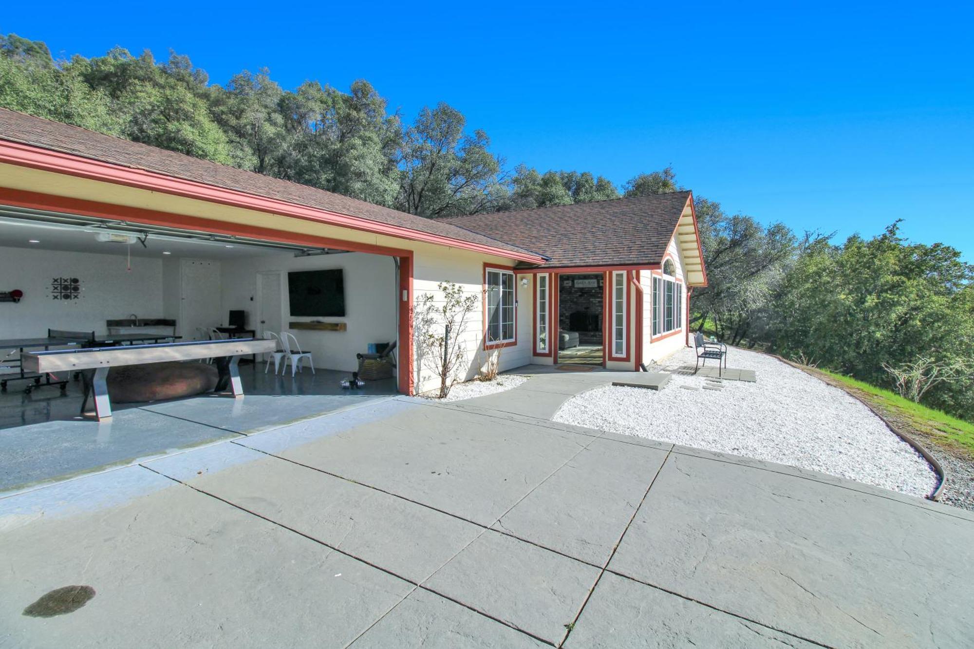 Villa Near Yosemite & Bass Lake W/Hot Tub/Evcharge Окхерст Экстерьер фото